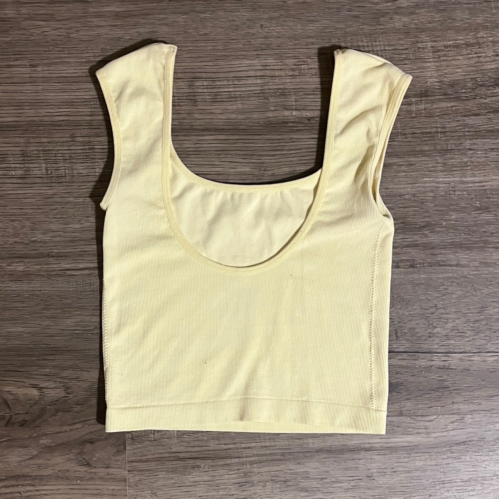Garage Ribbed Yellow Crop Top - Picture 3 of 3